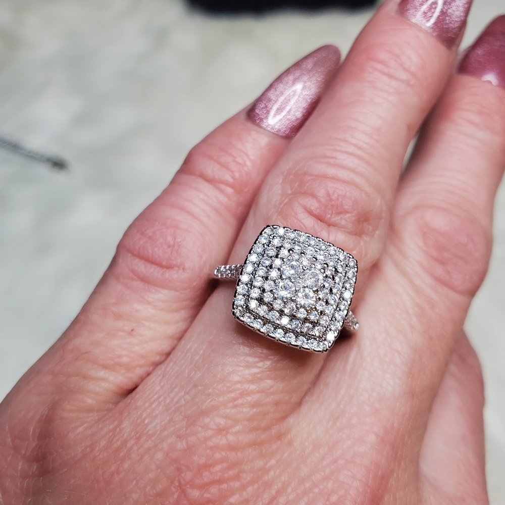 Cz pave statement ring - Picture 4 of 13